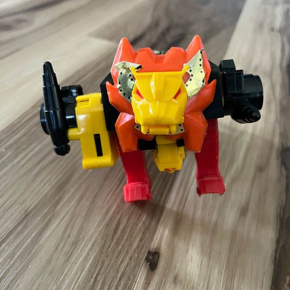 Transformers Generation 1 Razorclaw - Picture 1 of 3